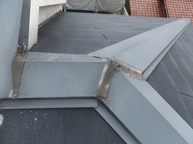 板金の継目のシーリング材